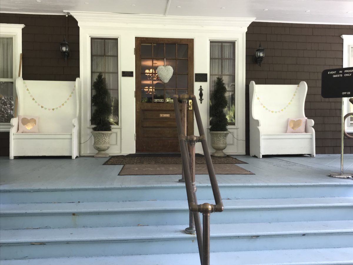 Events at Tarrywile decorations at font door